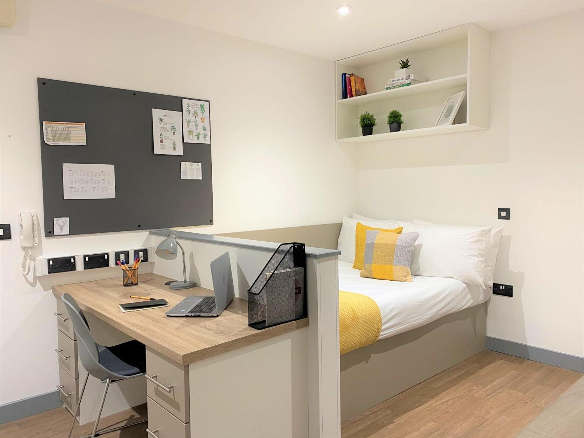 Apartament For Students Only At Great Patrick Street Belfast Zewnętrze zdjęcie